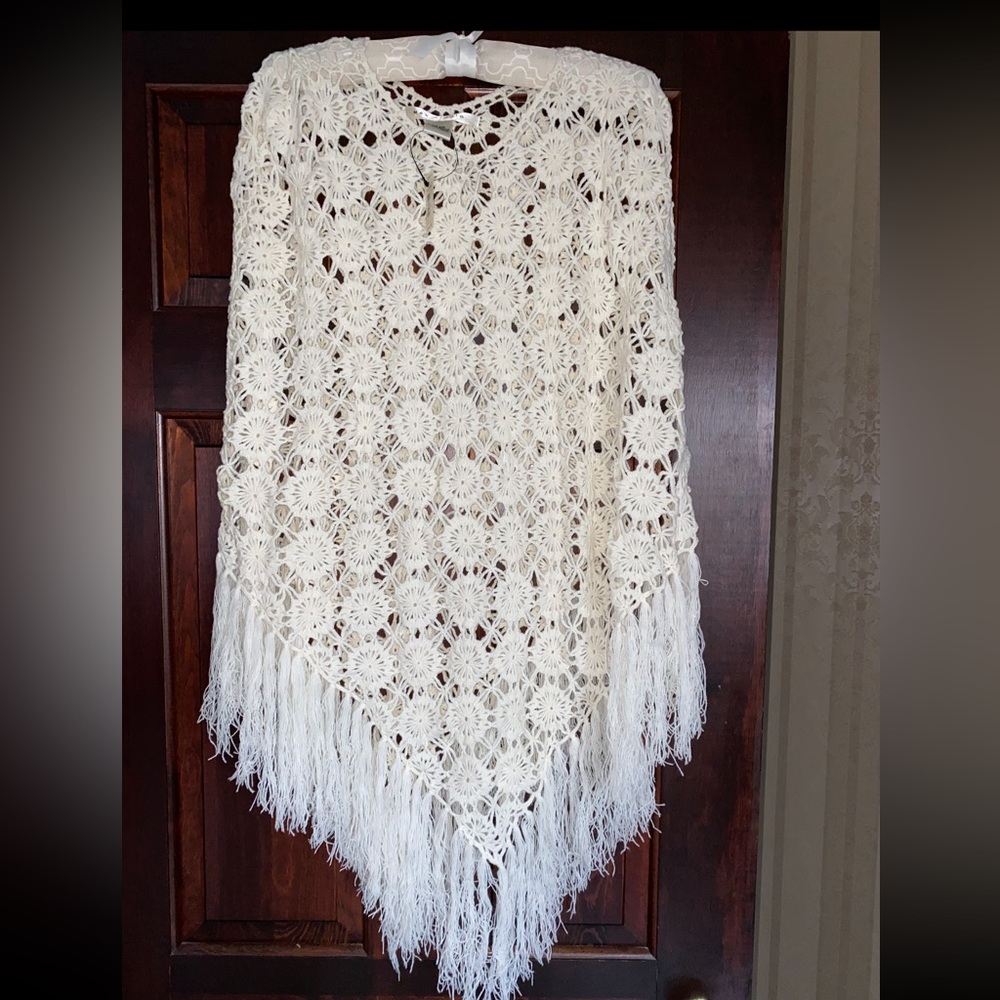 Max Studio White Sweater/Poncho